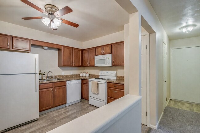 Foto del edificio - Sandstone Creek Apartments