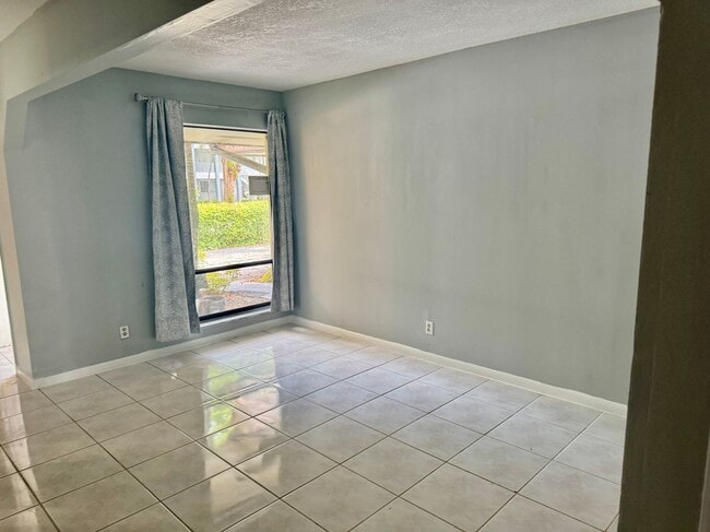 Foto del edificio - 10630 NW 45th St