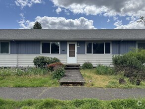 Building Photo - 5404-5412-5412 SE Harold St