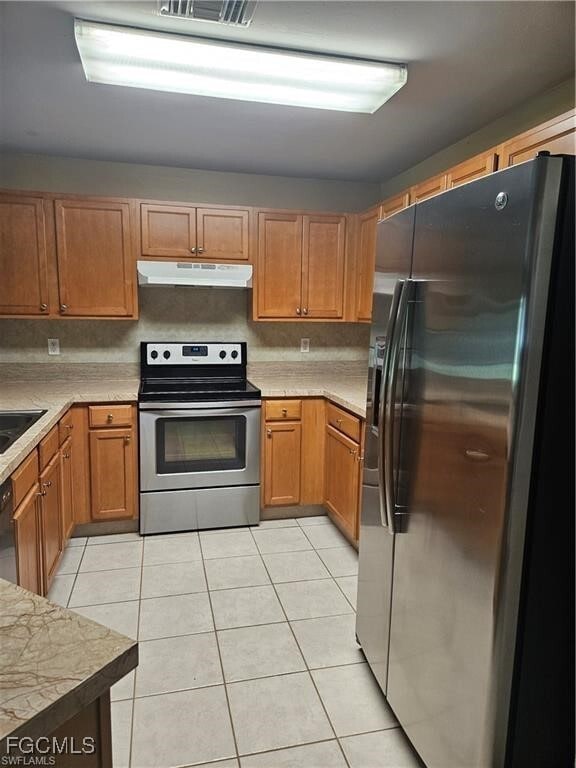 Building Photo - 4752 Golfview Blvd