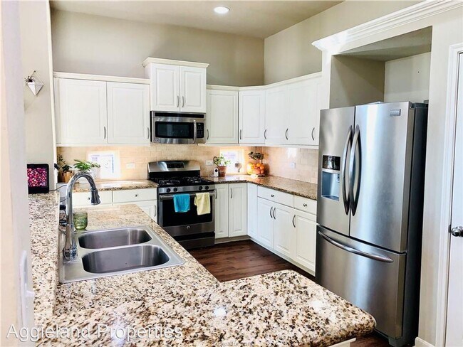 Building Photo - 3 br, 2 bath House - 15313 Lowry Meadow