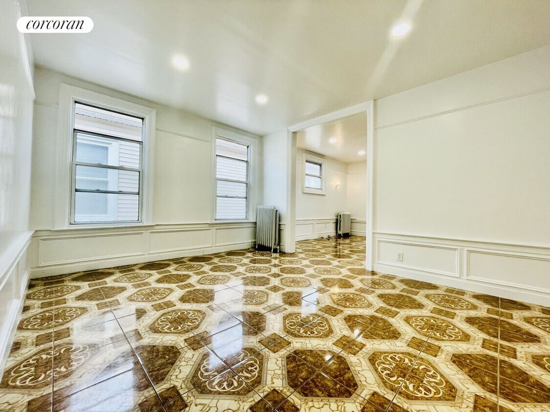 Foto principal - 100 E 31st St