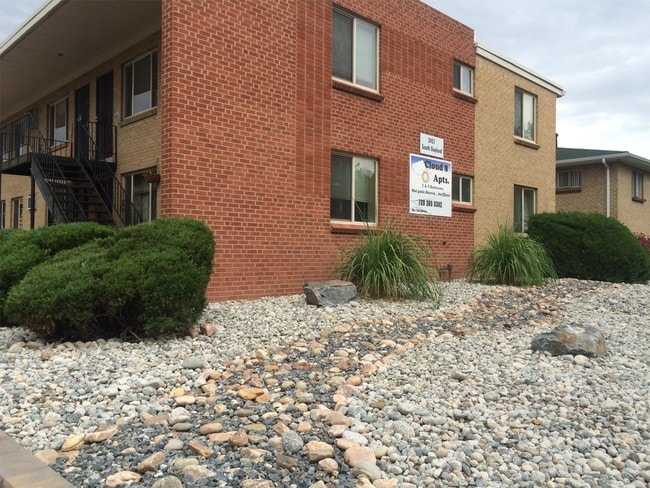 Building Photo - 2451 S Gaylord St