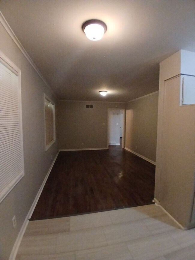 Foto del edificio - Charming 3-Bedroom Home in Desirable Ralei...