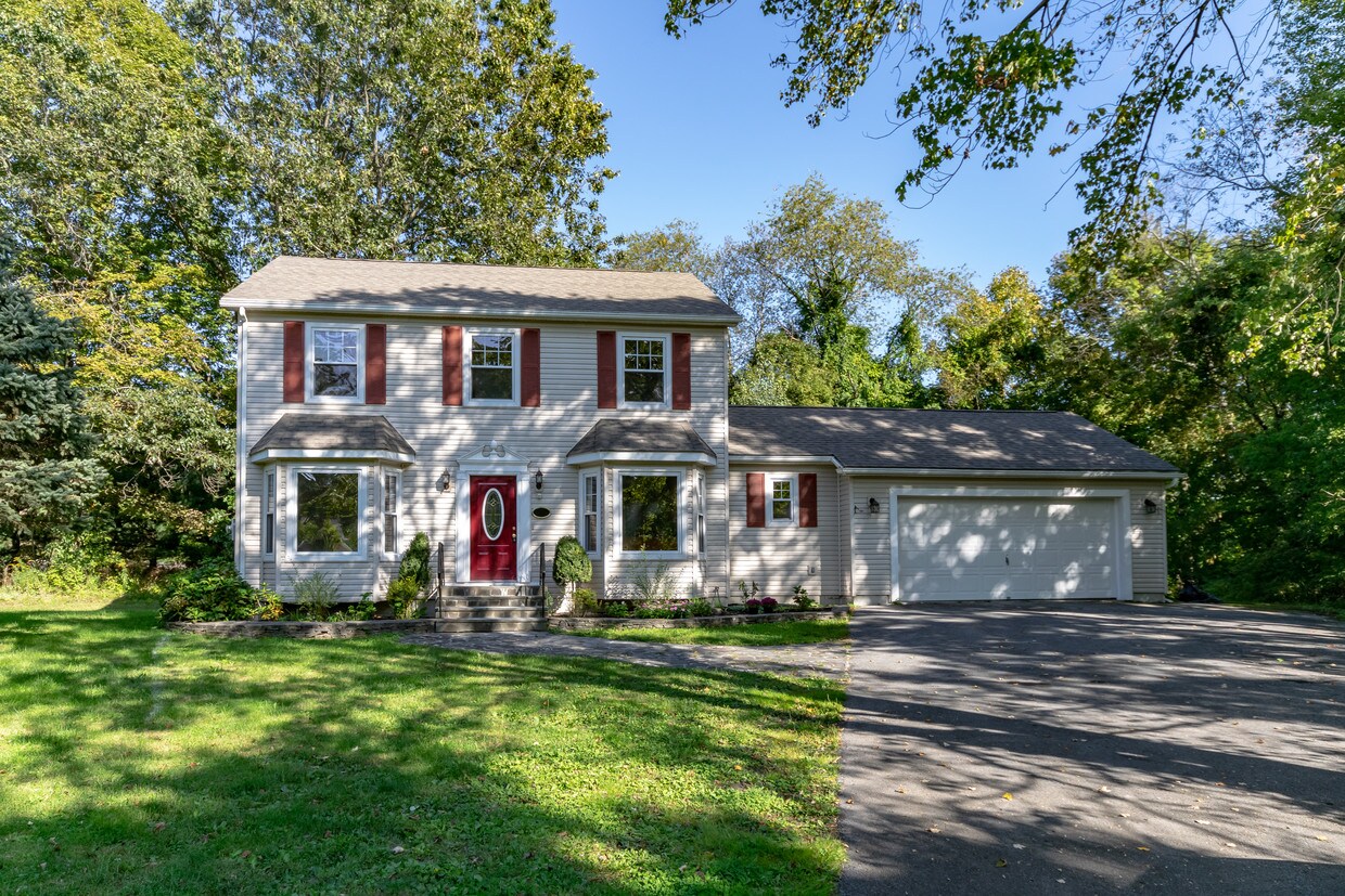 920 Dutchess Turnpike, Poughkeepsie, NY 12603 House Rental in