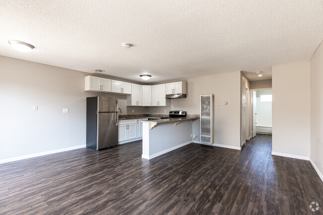 Interior Photo - Creekside Terrace