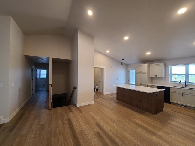 Foto del edificio - 423 Founders Wy