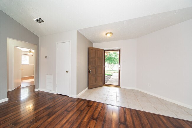 Building Photo - 22131 Eagle Meadow Dr