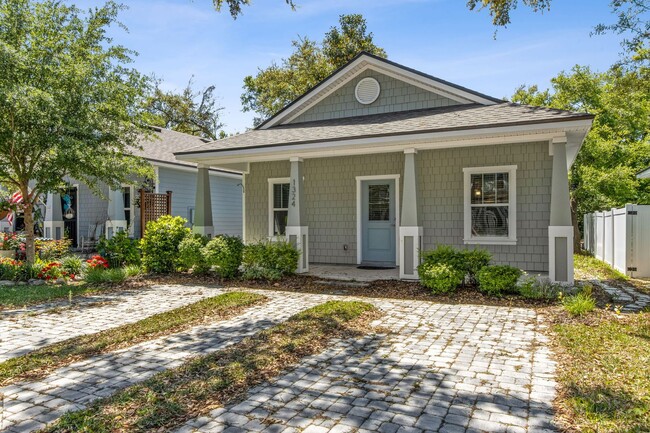 Building Photo - Amelia Island Cottage