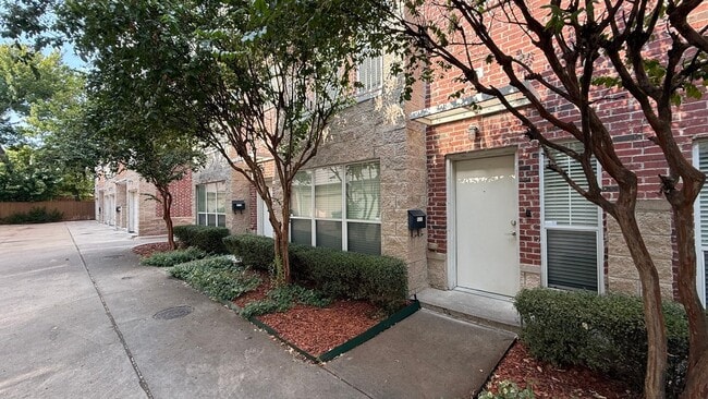 Foto del edificio - 1604 Tribeca Way