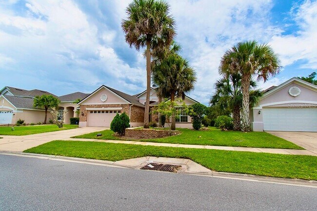 Building Photo - 1707 Golfview Dr