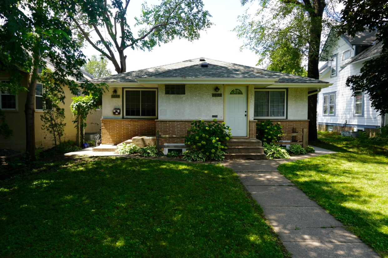 Foto principal - 1097 25th Ave SE