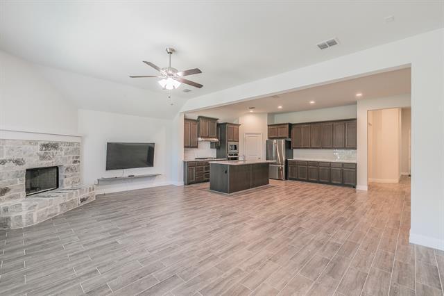Building Photo - 1405 Bentwood Dr