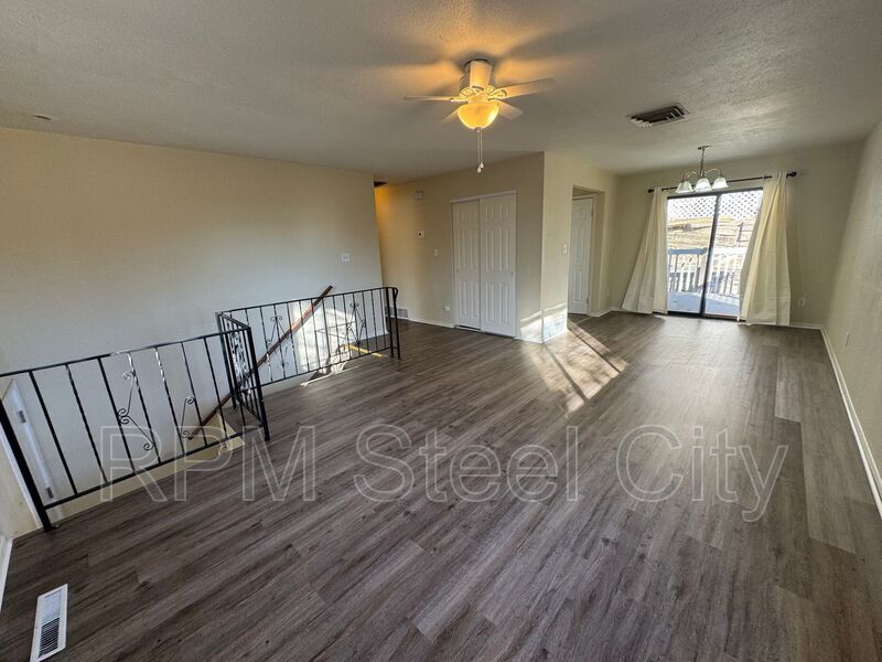 Foto principal - 605-607 West 15th St