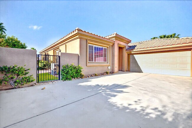 Building Photo - 41 Vista Mirage Way