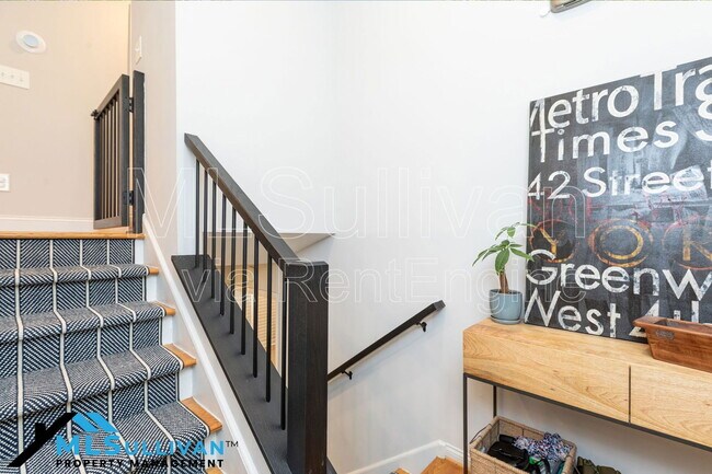 Foto del edificio - 4500 Lakemont Dr