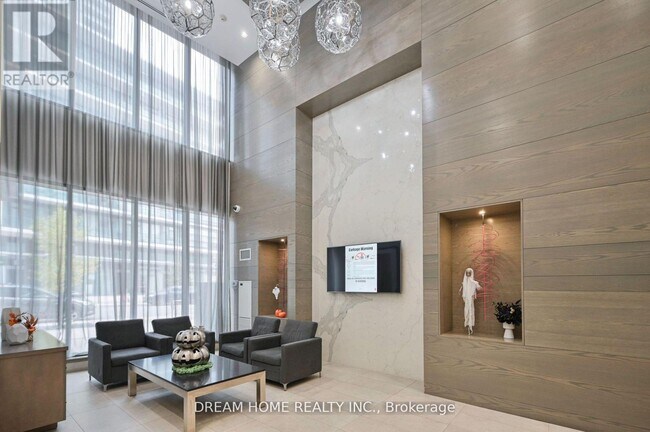 Photo du bâtiment - 510 Curran Place