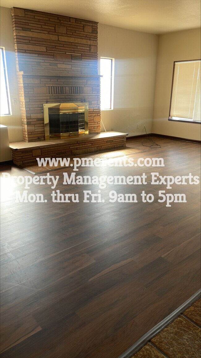 Foto del edificio - 22451 CA-120