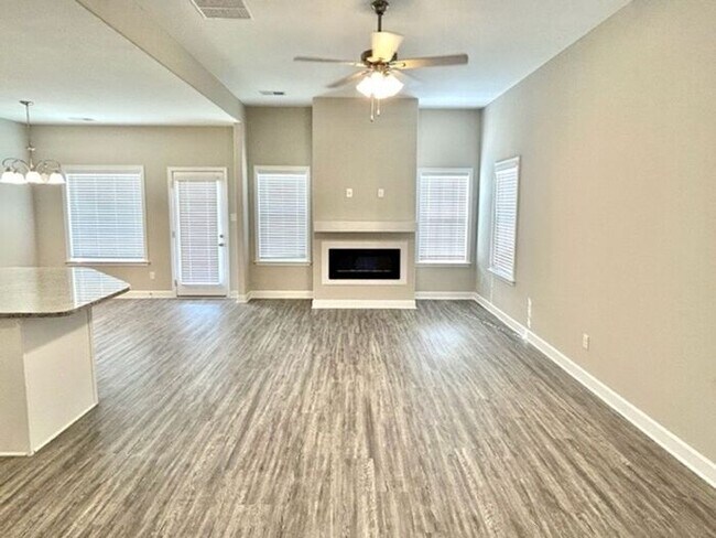 Building Photo - Now Leasing in Millington @ Winstone Estat...