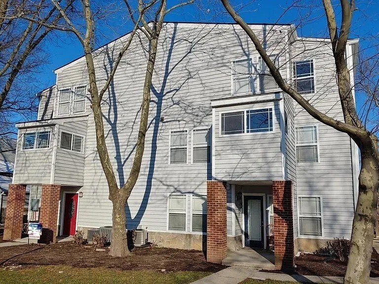 2414 Lake Park Rd Unit 2208, Lexington, KY 40502 Condo for Rent in