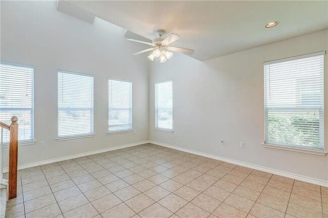 Building Photo - 10700 Macmora Rd