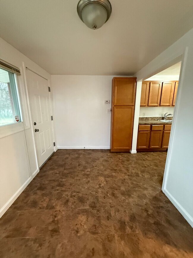 Foto del edificio - 1483 E 250th St