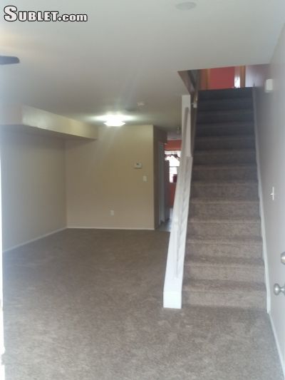 Building Photo - 206 Pond Way