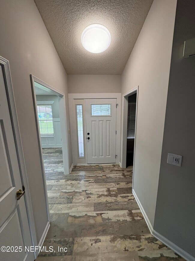 Foto del edificio - 3556 Lazy Willow Ct