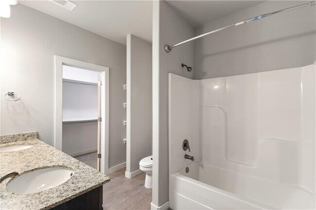 Building Photo - 402 Barbet Dr