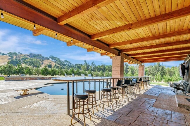 Foto del edificio - 9270 Linda Vista Ln