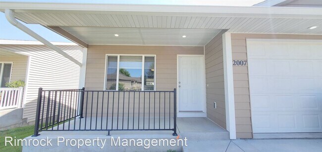 Foto del edificio - 3 br, 2 bath House - 2007 Lake Hills Dr
