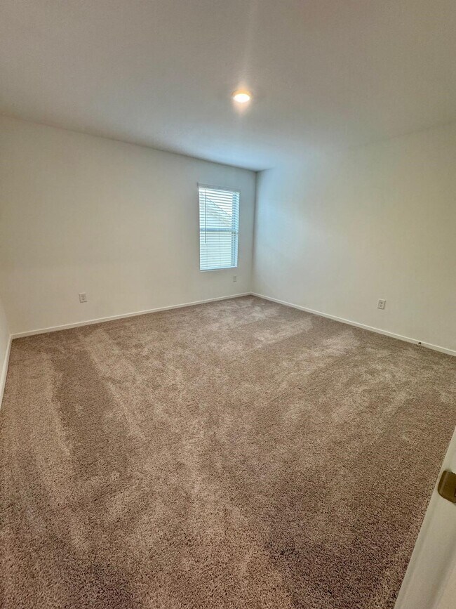 Foto del edificio - 15357 Dapple Blf Ln
