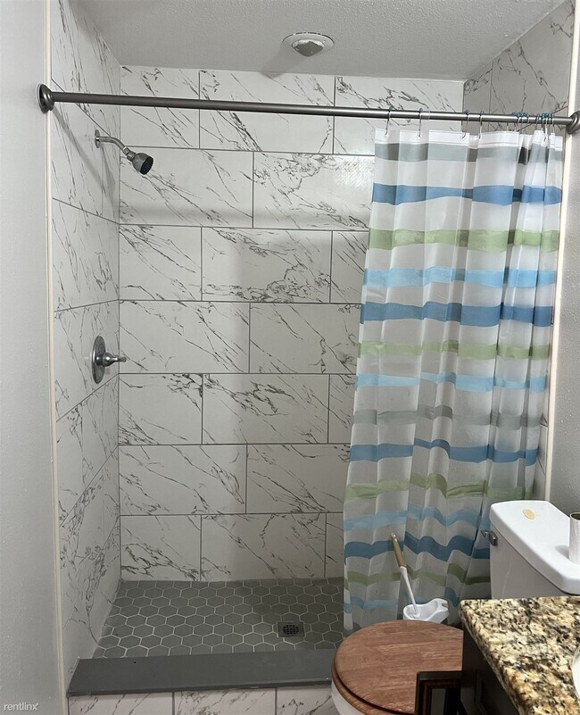 Foto del edificio - Studio, 1 bath House - 8801 Oak Circle Studio