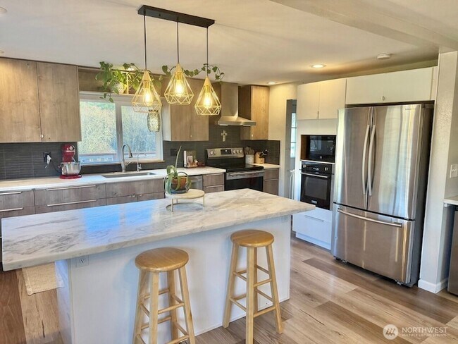 Building Photo - 1149 Sherman Ave