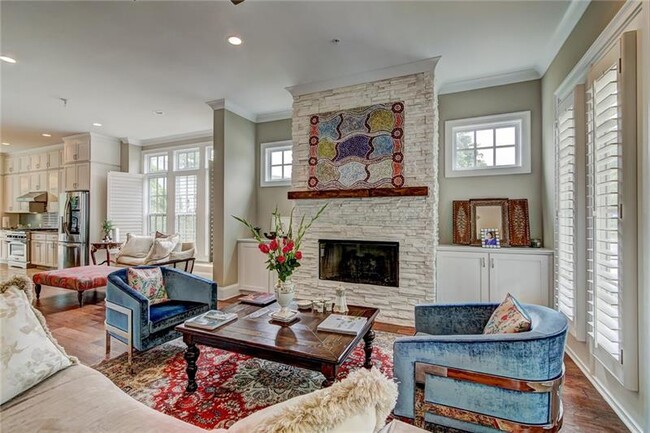 Foto del edificio - 5830 Sandy Springs Cir