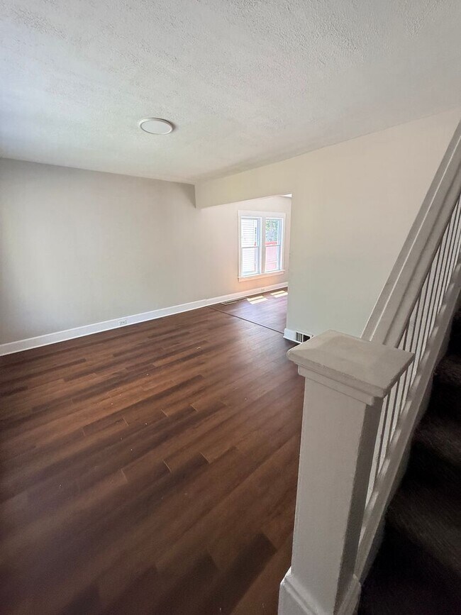 Foto del edificio - 1474 E 175th St