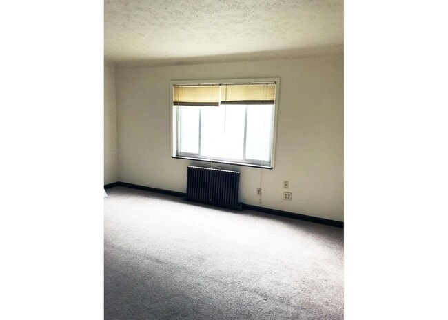 Foto del edificio - 948 Ludlow Ave