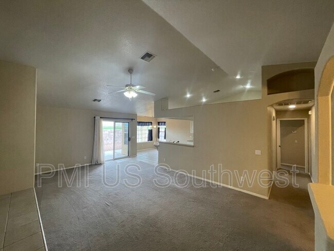 Foto del edificio - 2435 Palo Verde Ct