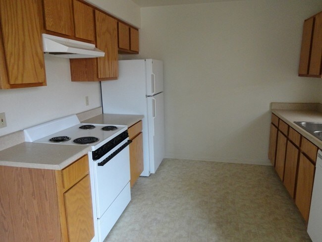 Building Photo - Beautiful 2 bed 2 bath!!! Great AJ location!