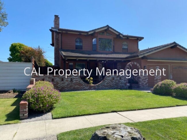 Building Photo - Beautiful 4 bedroom home in Salinas, CA