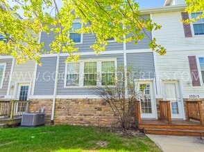 Building Photo - 15211 Greenbelt Dr