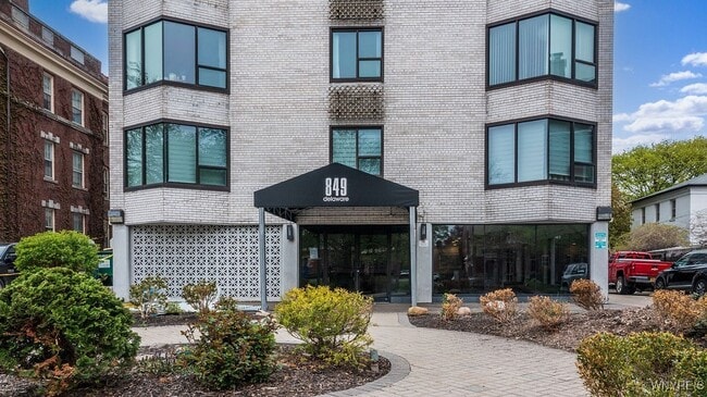 Foto del edificio - 849 Delaware Ave