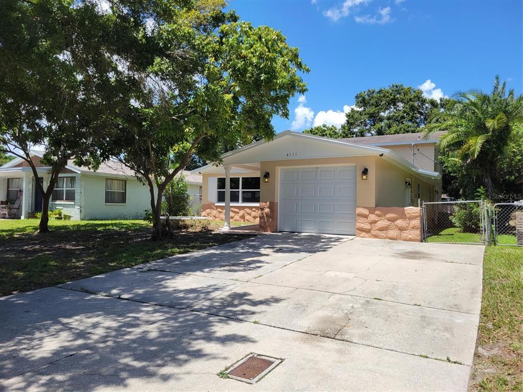 Foto principal - 4111 41st Ave N