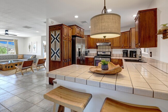Building Photo - 57388 Sierra Way