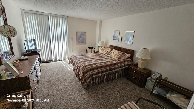 Building Photo - Furnished 3rd Floor Condo Overlooking The ...