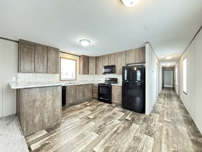 Building Photo - 10610 State Rte 762