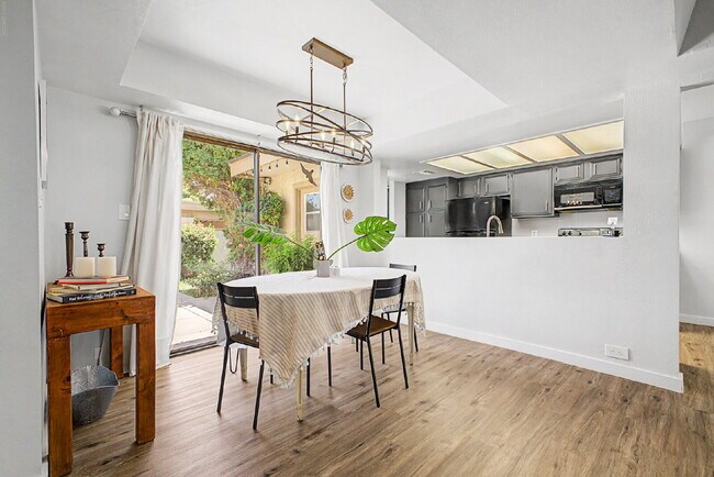Foto del edificio - Furnished Luxury Condo in Guard-Gated Casa Del Monte | Prime Old Town Scottsdale Location