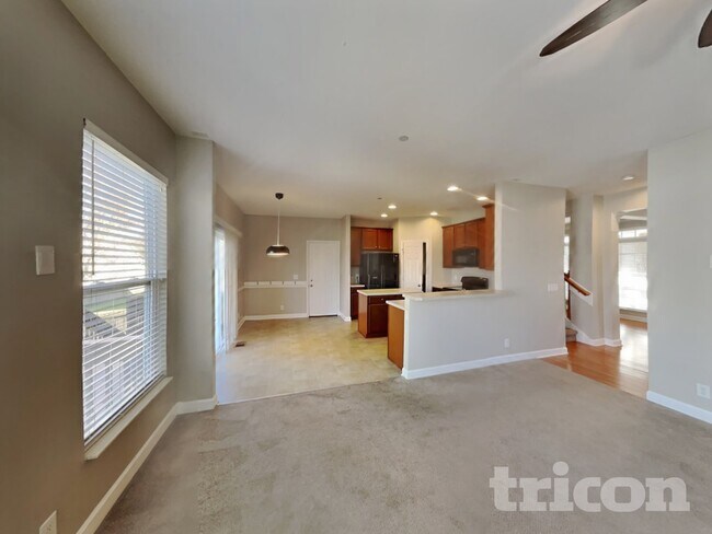 Foto del edificio - 1307 Creekside Dr