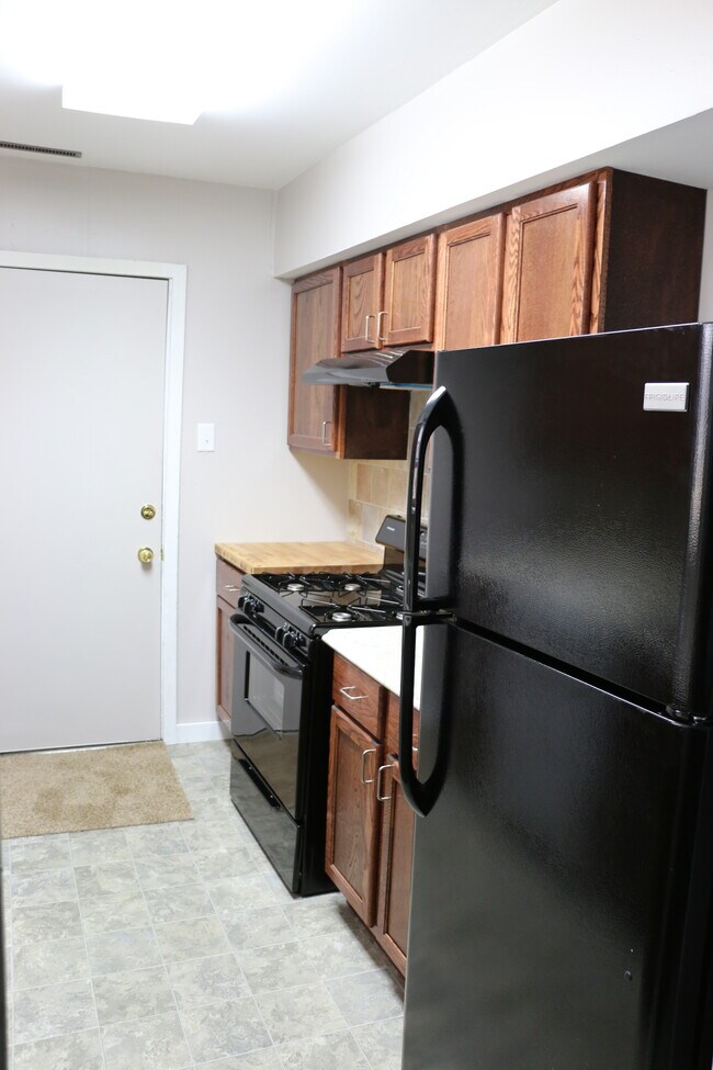 Kitchen - 820 S 2nd St
