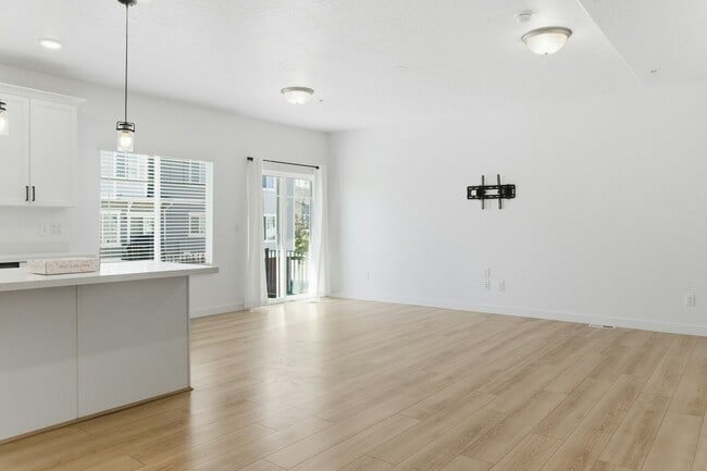 Building Photo - 4208 W Camp Floyd Ct